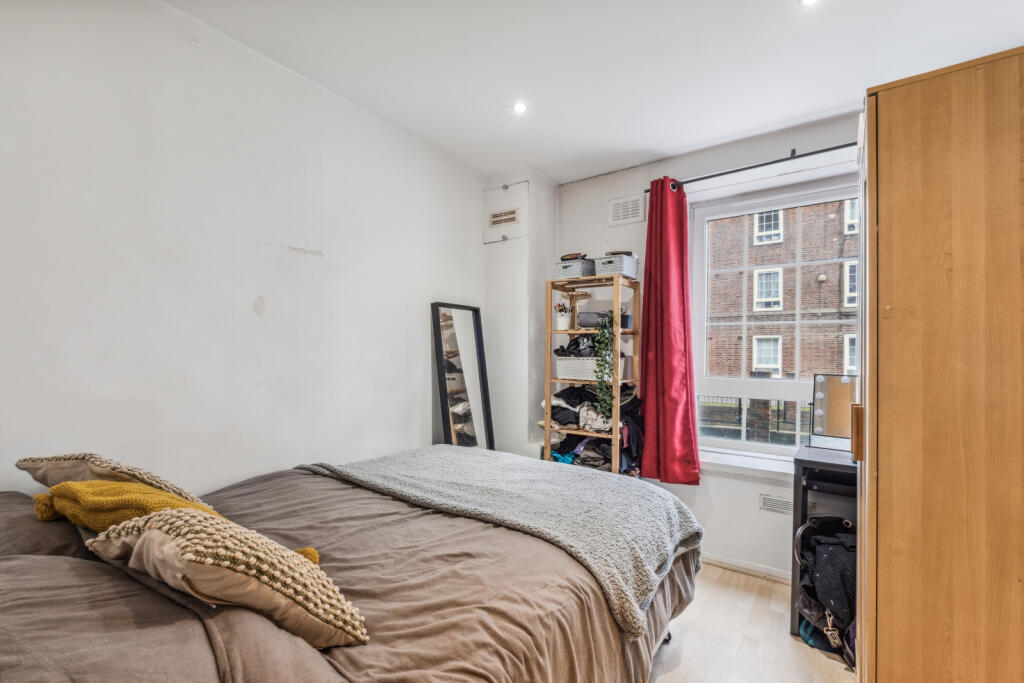 2 bed 1st Floor Flat for rent in Camberwell. From Chestertons Estate Agents - Battersea Park Lettings