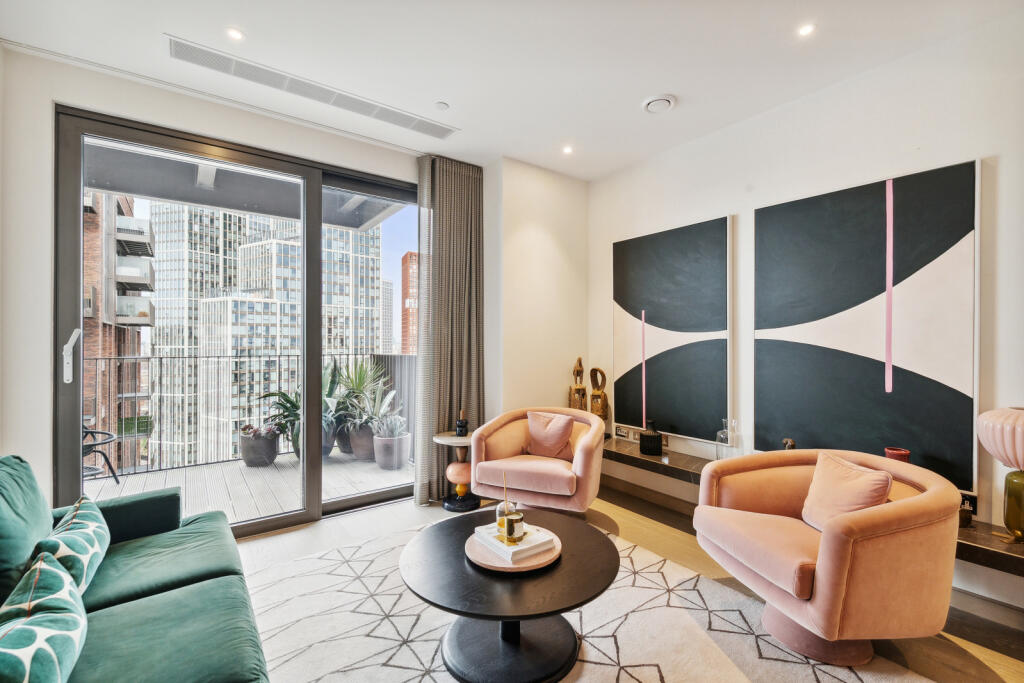 2 bed 1st Floor Flat for rent in Battersea. From Chestertons Estate Agents - Battersea Park Lettings 2 bed 1st Floor Flat for rent in Battersea. From Chestertons Estate Agents - Battersea Park Lettings