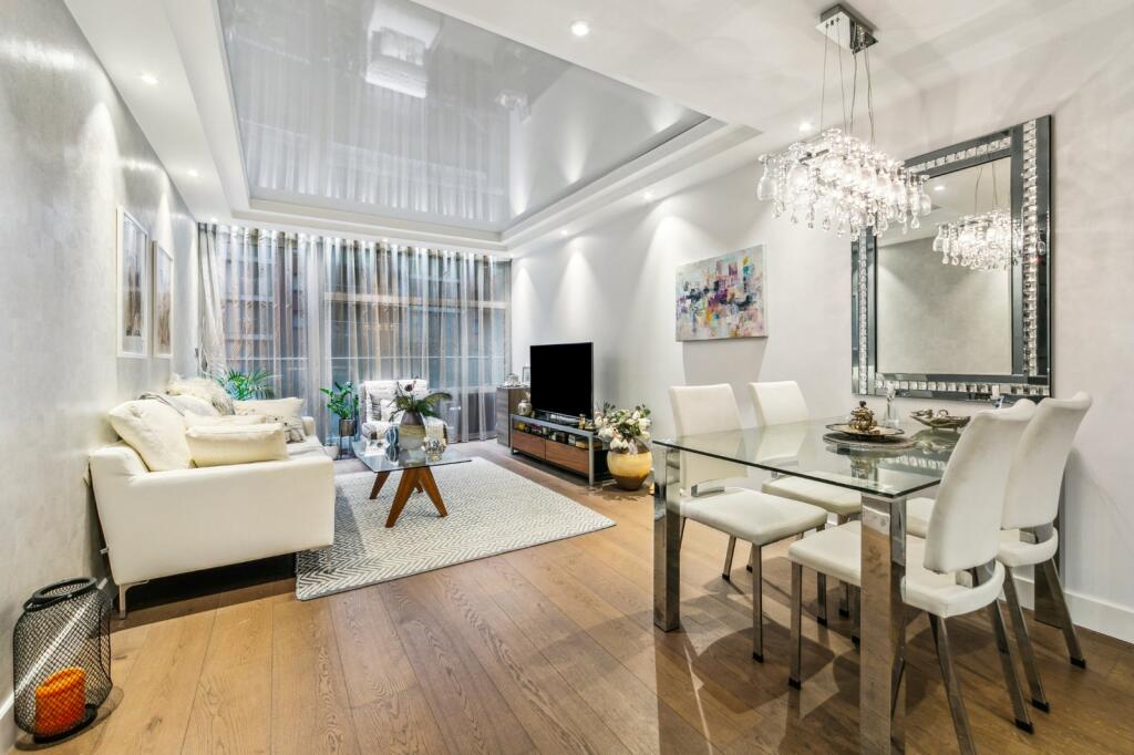 1 bed 1st Floor Flat for rent in Battersea. From Chestertons Estate Agents - Battersea Park Lettings