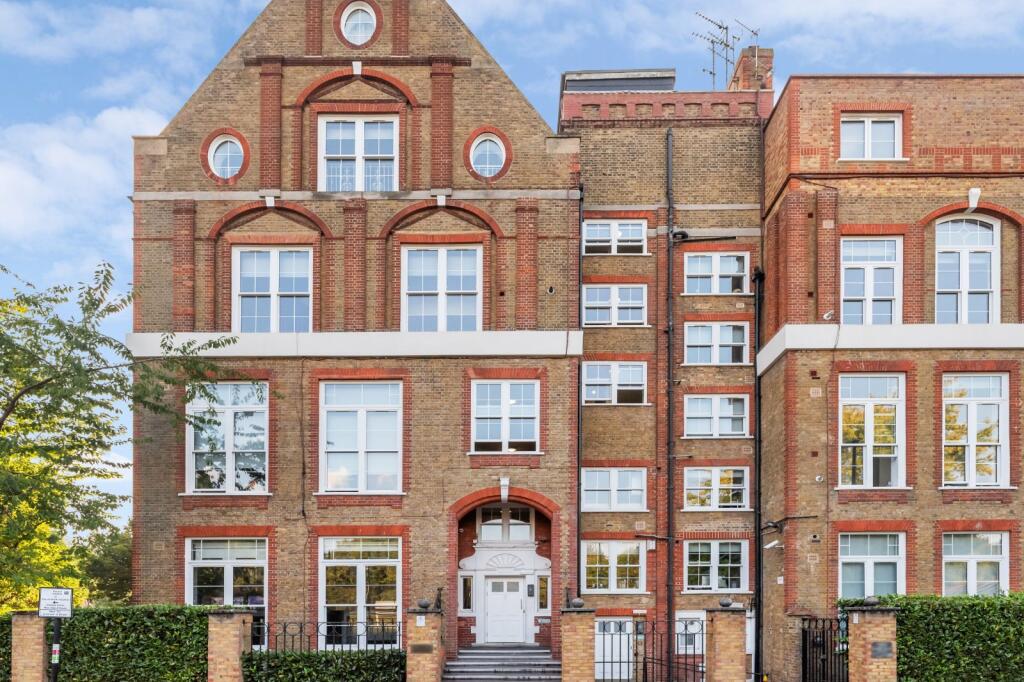 0 bed 1st Floor Flat for rent in Battersea. From Chestertons Estate Agents - Battersea Park Lettings