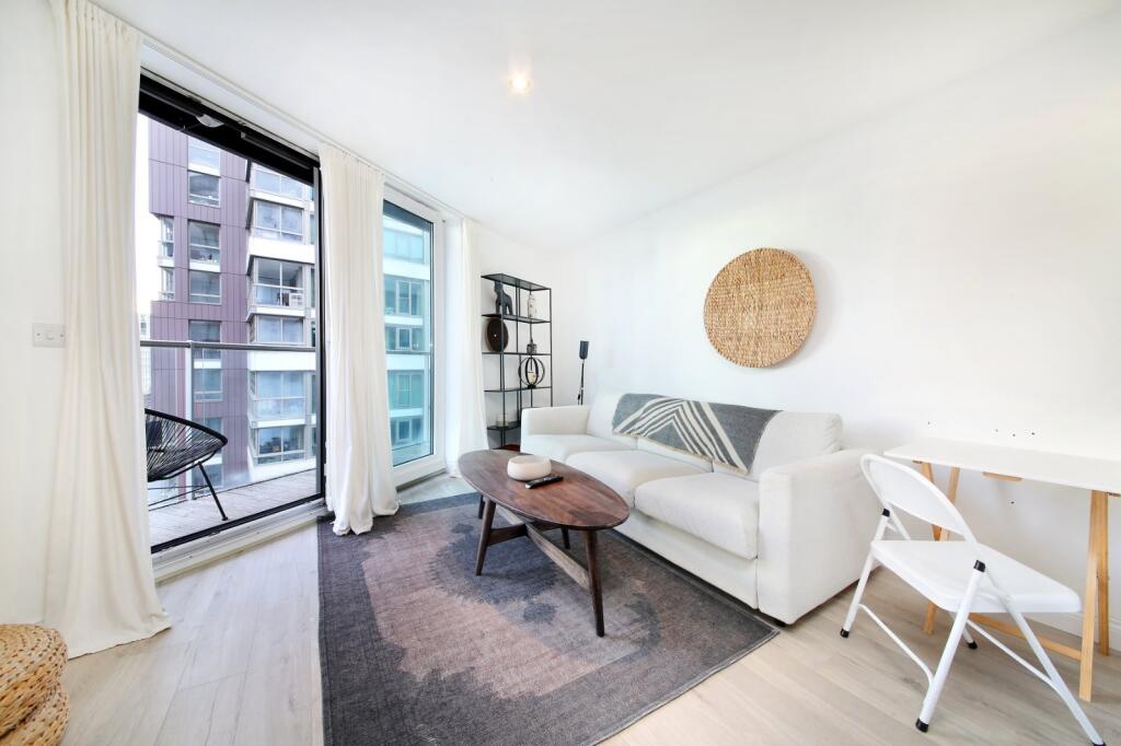 2 bed Not Specified for rent in Battersea. From Chestertons Estate Agents - Battersea Park Lettings