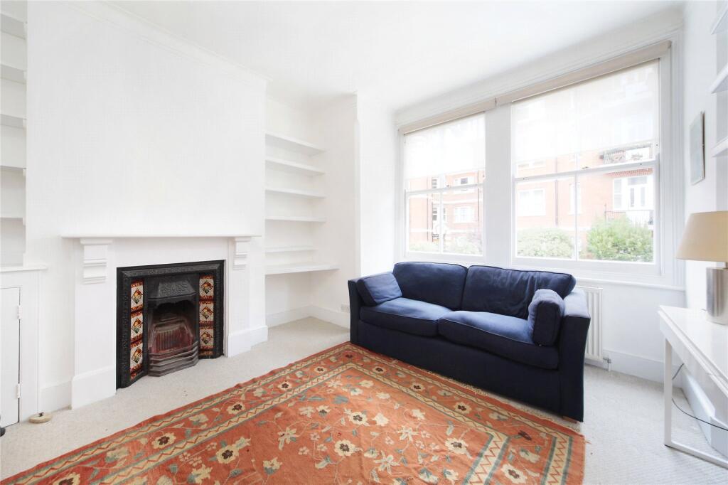 1 bed 1st Floor Flat for rent in Battersea. From Chestertons Estate Agents - Battersea Park Lettings
