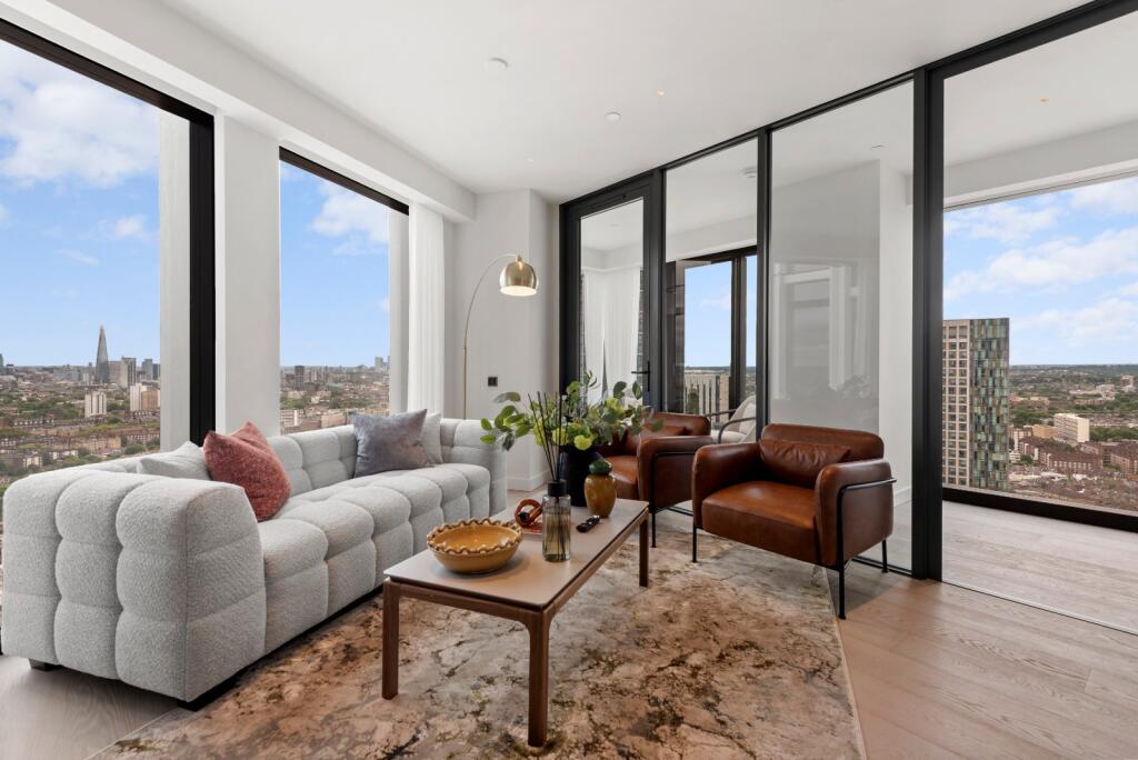 2 bed 1st Floor Flat for rent in Clapham. From Chestertons Estate Agents - Battersea Park Lettings