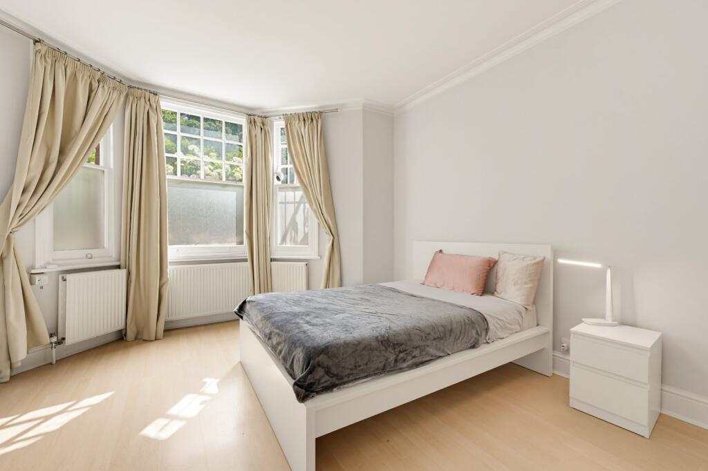 1 bed 1st Floor Flat for rent in Battersea. From Chestertons Estate Agents - Battersea Park Lettings 1 bed 1st Floor Flat for rent in Battersea. From Chestertons Estate Agents - Battersea Park Lettings