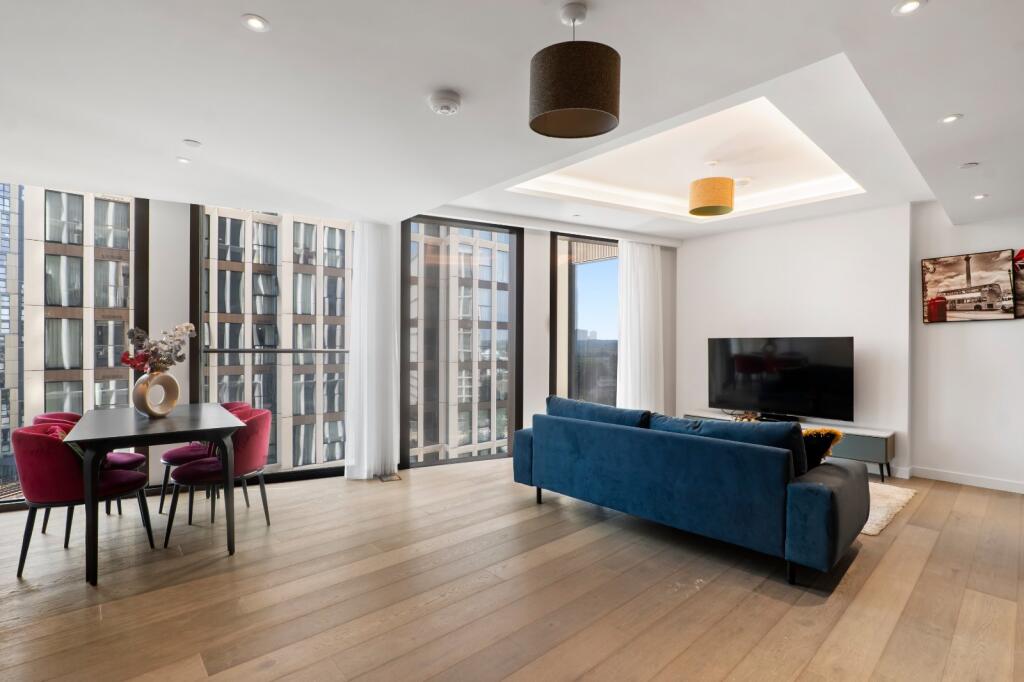 1 bed 1st Floor Flat for rent in Clapham. From Chestertons Estate Agents - Battersea Park Lettings