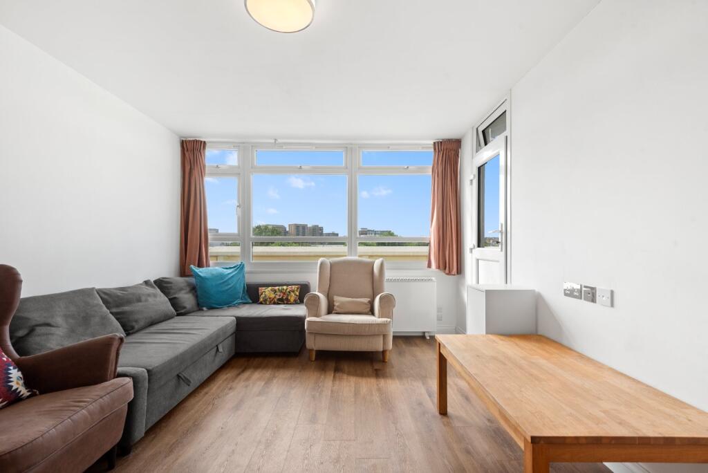 2 bed Not Specified for rent in Battersea. From Chestertons Estate Agents - Battersea Park Lettings