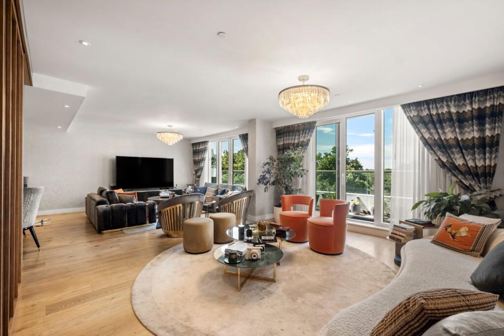 4 bed 1st Floor Flat for rent in Battersea. From Chestertons Estate Agents - Battersea Park Lettings 4 bed 1st Floor Flat for rent in Battersea. From Chestertons Estate Agents - Battersea Park Lettings
