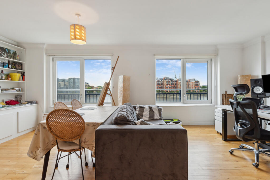 2 bed Not Specified for rent in Battersea. From Chestertons Estate Agents - Battersea Park Lettings