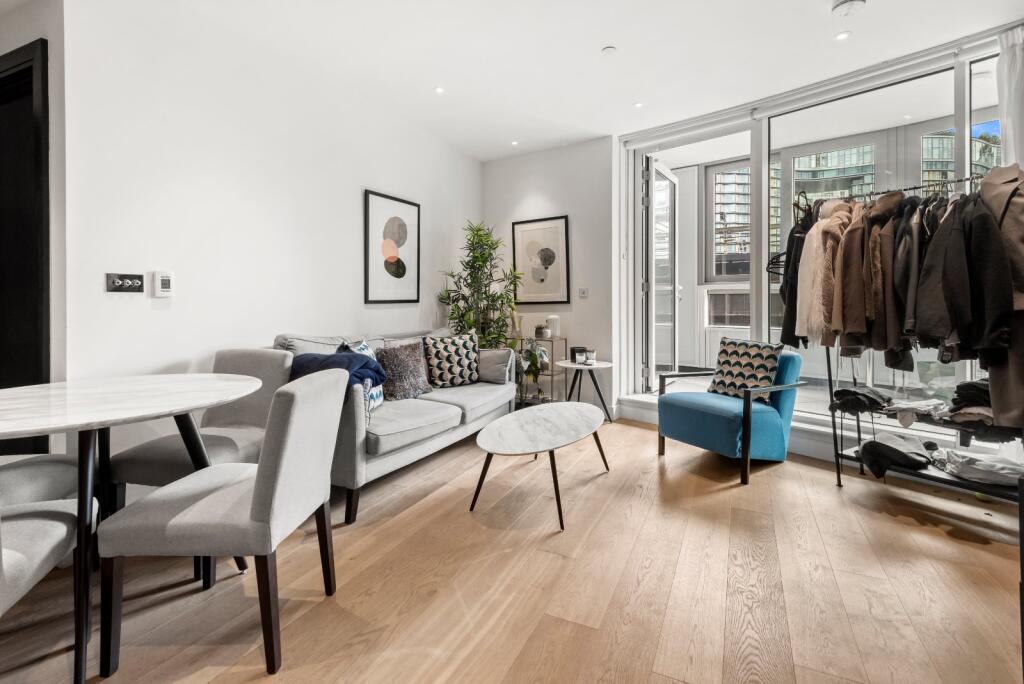 2 bed Not Specified for rent in Battersea. From Chestertons Estate Agents - Battersea Park Lettings