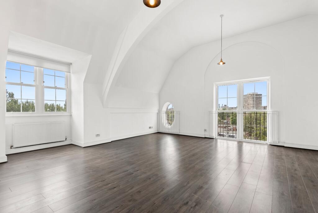 2 bed 1st Floor Flat for rent in Battersea. From Chestertons Estate Agents - Battersea Park Lettings