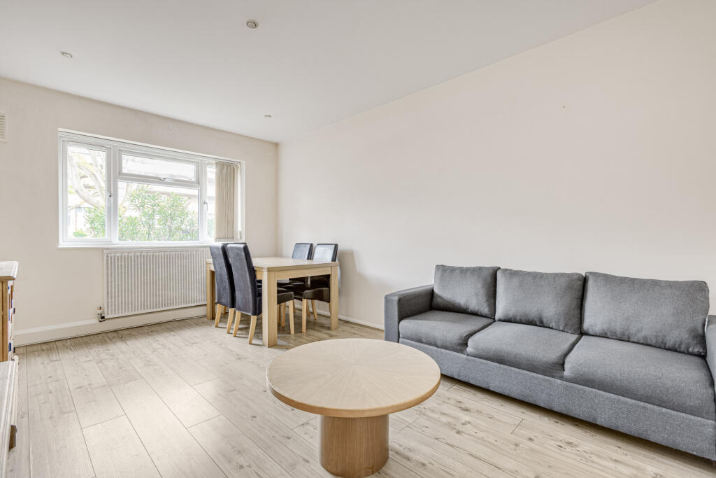 1 bed Flat for rent in Clapham. From Chestertons Estate Agents - Battersea Rise Lettings