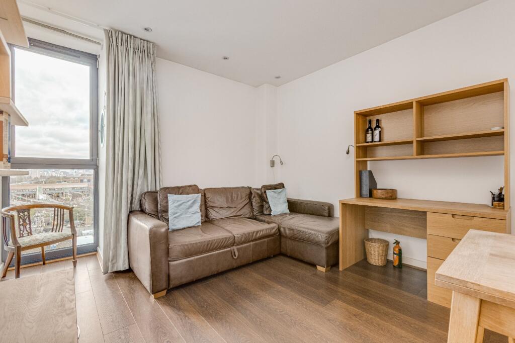 1 bed 1st Floor Flat for rent in Battersea. From Chestertons Estate Agents - Battersea Lettings