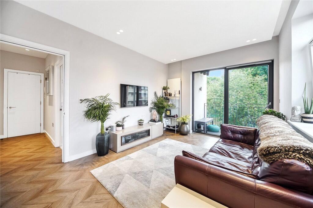 1 bed 1st Floor Flat for rent in Clapham. From Chestertons Estate Agents - Battersea Lettings