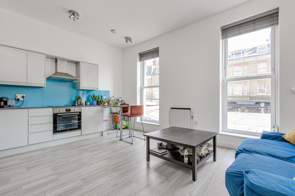 1 bed 1st Floor Flat for rent in Battersea. From Chestertons Estate Agents - Battersea Lettings 1 bed 1st Floor Flat for rent in Battersea. From Chestertons Estate Agents - Battersea Lettings