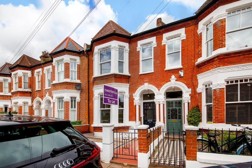 4 bed Mid Terraced House for rent in Battersea. From Chestertons Estate Agents - Battersea Lettings 4 bed Mid Terraced House for rent in Battersea. From Chestertons Estate Agents - Battersea Lettings