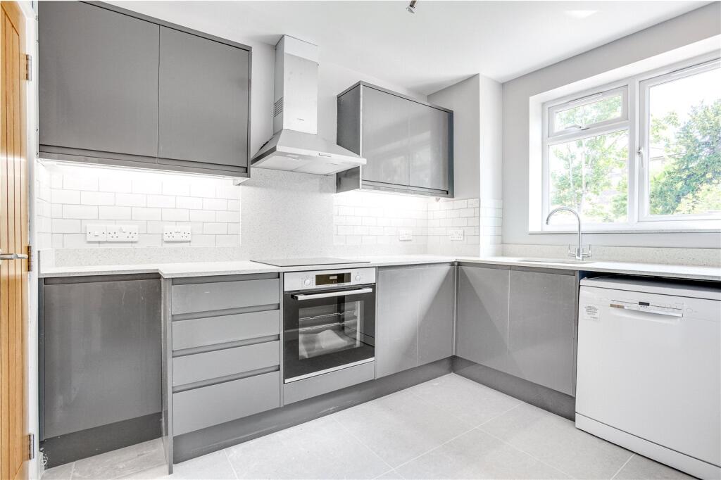 3 bed Annexe for rent in Clapham. From Chestertons Estate Agents - Battersea Lettings