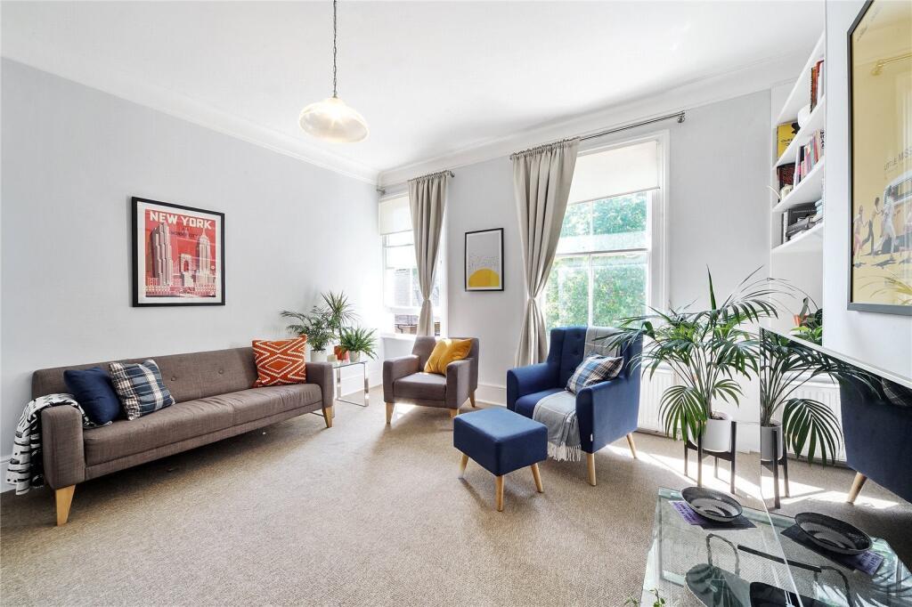 2 bed 1st Floor Flat for rent in Battersea. From Chestertons Estate Agents - Battersea Lettings 2 bed 1st Floor Flat for rent in Battersea. From Chestertons Estate Agents - Battersea Lettings