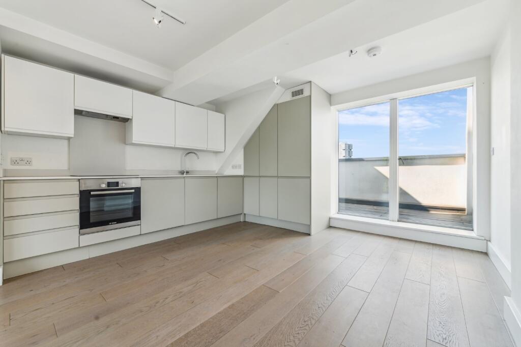 1 bed 1st Floor Flat for rent in Clapham. From Chestertons Estate Agents - Battersea Lettings 1 bed 1st Floor Flat for rent in Clapham. From Chestertons Estate Agents - Battersea Lettings