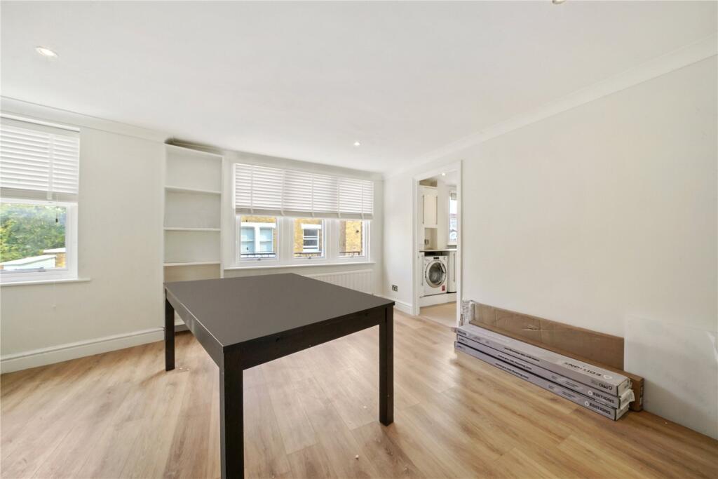 2 bed 1st Floor Flat for rent in Clapham. From Chestertons Estate Agents - Battersea Lettings 2 bed 1st Floor Flat for rent in Clapham. From Chestertons Estate Agents - Battersea Lettings