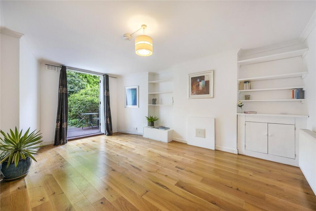 1 bed 1st Floor Flat for rent in Camden Town. From Chestertons Estate Agents , Camden & Primrose Hill Lettings