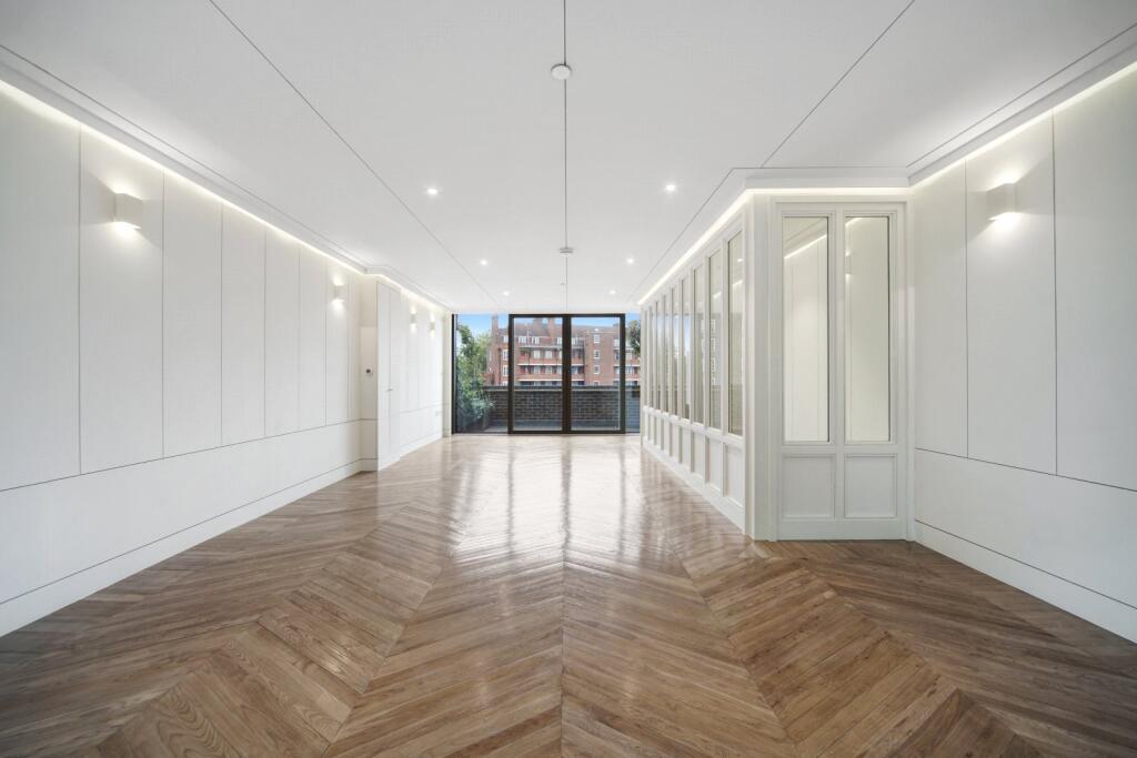 4 bed Mid Terraced House for rent in Camden Town. From Chestertons Estate Agents , Camden & Primrose Hill Lettings