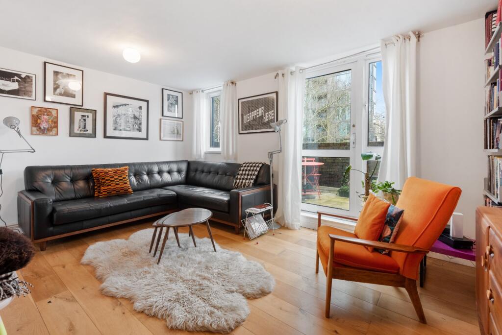 3 bed Annexe for rent in Camden Town. From Chestertons Estate Agents , Camden & Primrose Hill Lettings