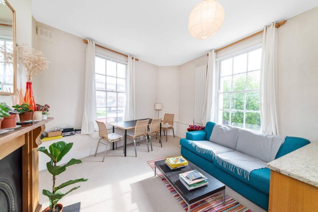 3 bed 1st Floor Flat for rent in Camden Town. From Chestertons Estate Agents , Camden & Primrose Hill Lettings