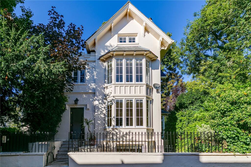 4 bed Detached for rent in Camden Town. From Chestertons Estate Agents , Camden & Primrose Hill Lettings