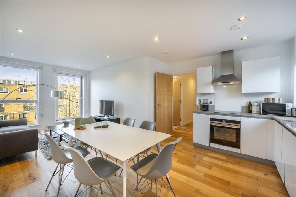 2 bed 1st Floor Flat for rent in Camden Town. From Chestertons Estate Agents , Camden & Primrose Hill Lettings