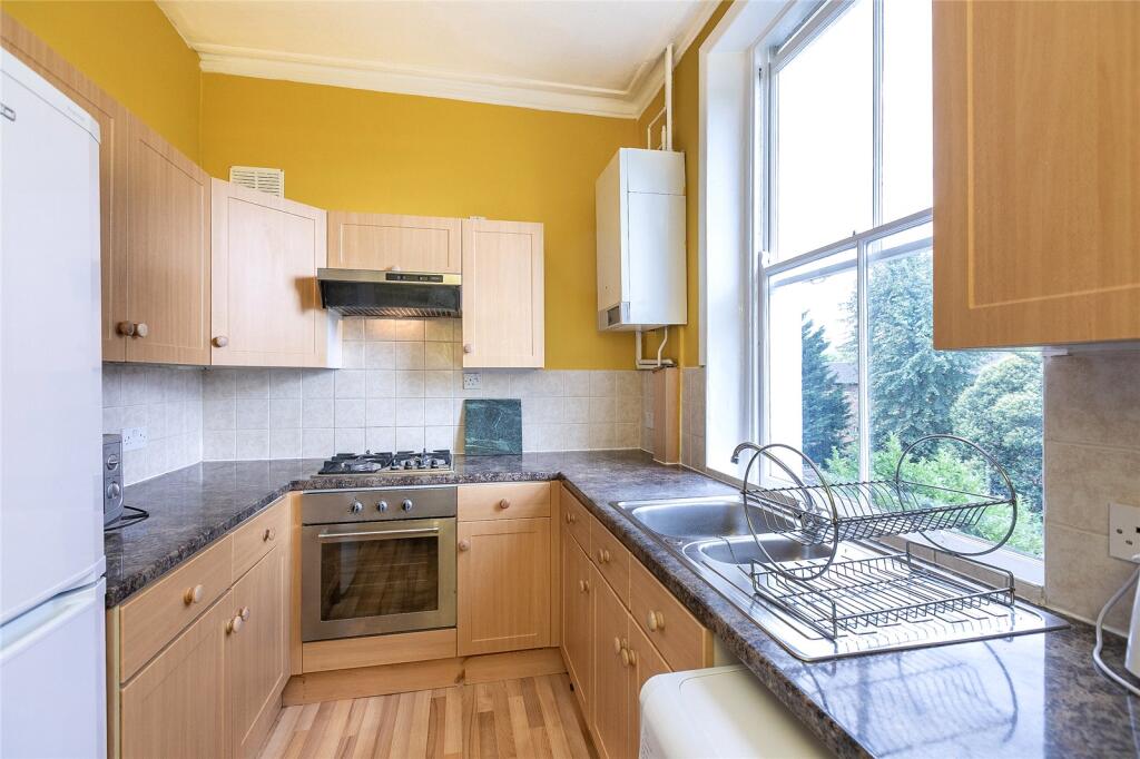 3 bed Mid Terraced House for rent in Camden Town. From Chestertons Estate Agents , Camden & Primrose Hill Lettings