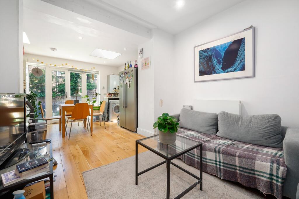 4 bed Mid Terraced House for rent in Camden Town. From Chestertons Estate Agents , Camden & Primrose Hill Lettings