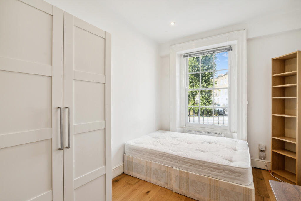 4 bed 1st Floor Flat for rent in Camden Town. From Chestertons Estate Agents , Camden & Primrose Hill Lettings