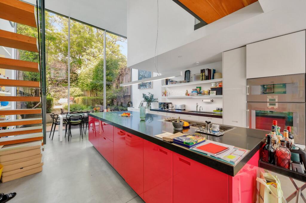 4 bed Mid Terraced House for rent in Camden Town. From Chestertons Estate Agents , Camden & Primrose Hill Lettings 4 bed Mid Terraced House for rent in Camden Town. From Chestertons Estate Agents , Camden & Primrose Hill Lettings