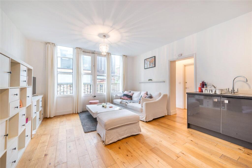 2 bed Mid Terraced House for rent in Camden Town. From Chestertons Estate Agents , Camden & Primrose Hill Lettings