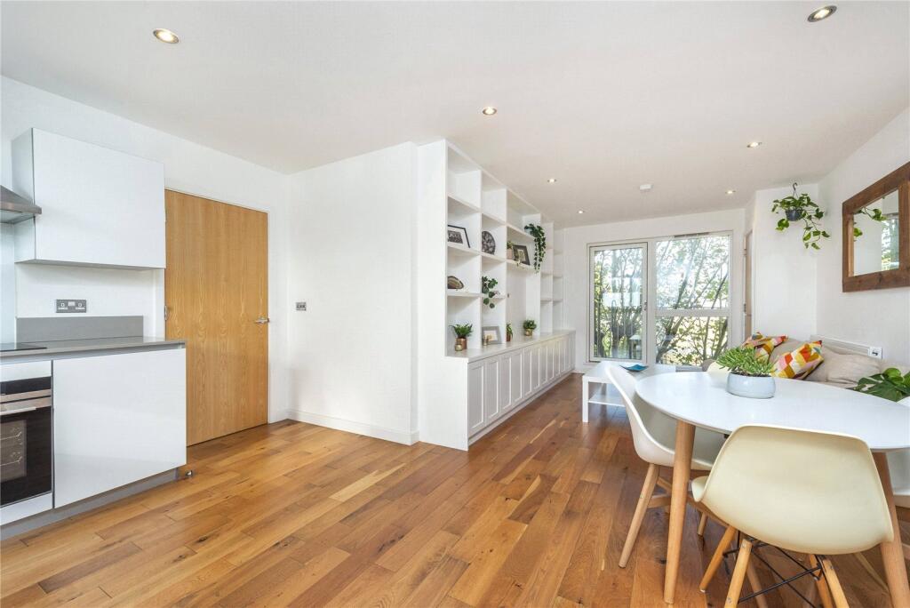 2 bed 1st Floor Flat for rent in Camden Town. From Chestertons Estate Agents , Camden & Primrose Hill Lettings