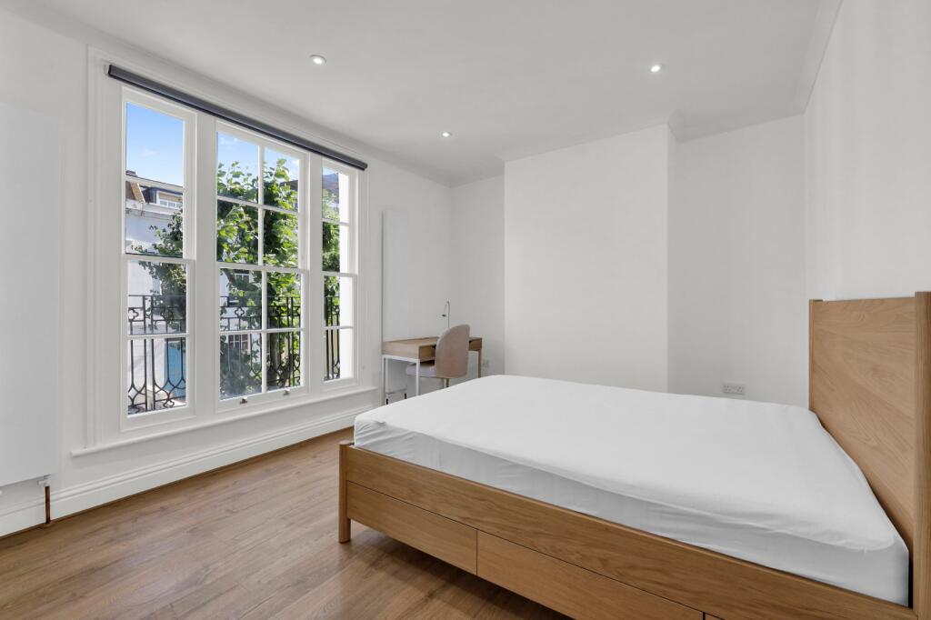 4 bed Mid Terraced House for rent in Camden Town. From Chestertons Estate Agents , Camden & Primrose Hill Lettings