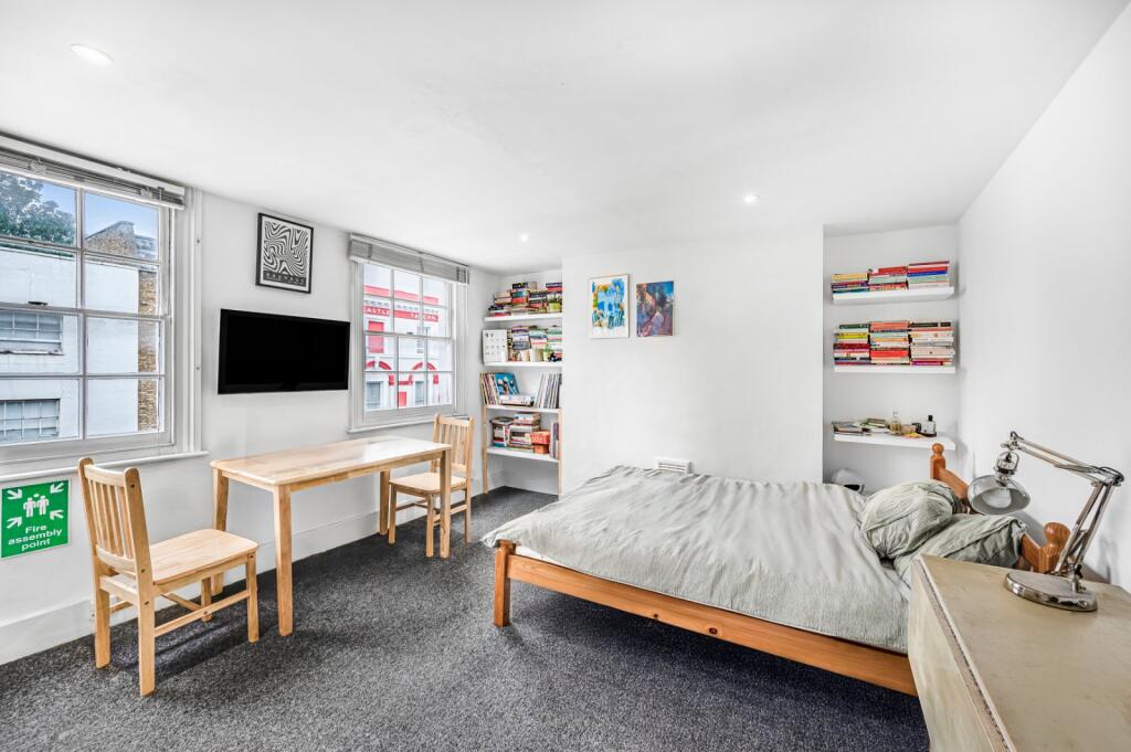 2 bed 1st Floor Flat for rent in Camden Town. From Chestertons Estate Agents , Camden & Primrose Hill Lettings