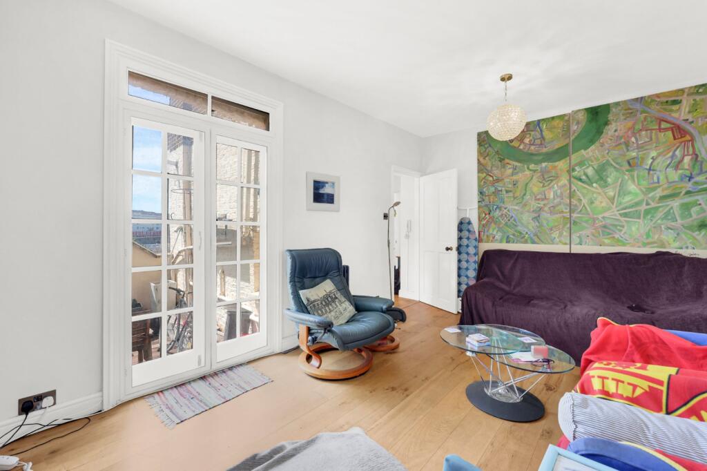 2 bed 1st Floor Flat for rent in Camden Town. From Chestertons Estate Agents , Camden & Primrose Hill Lettings 2 bed 1st Floor Flat for rent in Camden Town. From Chestertons Estate Agents , Camden & Primrose Hill Lettings