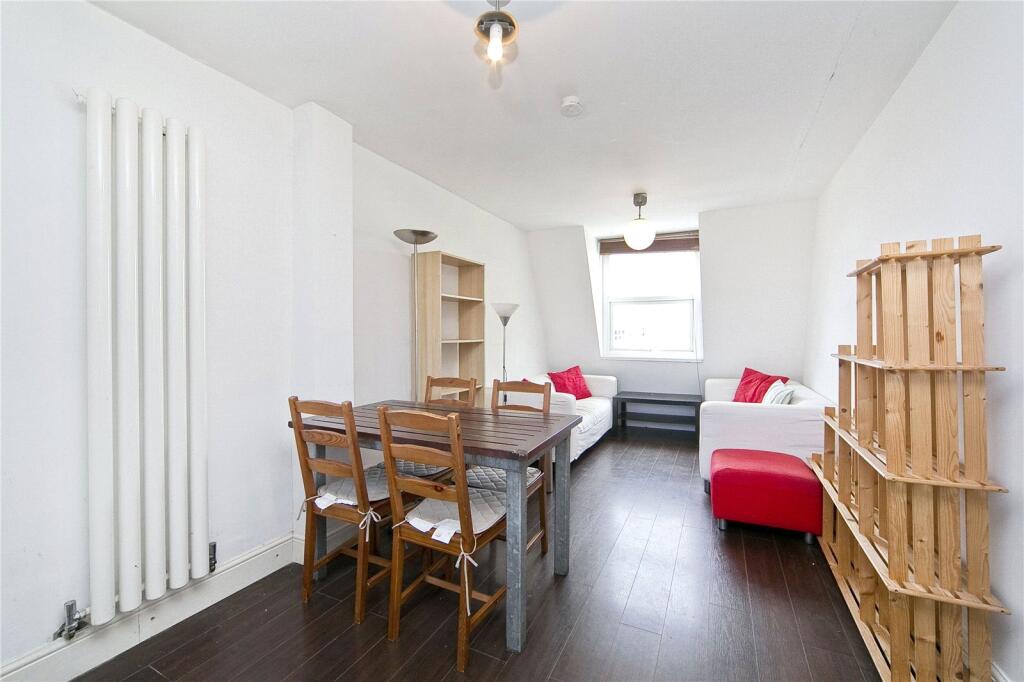4 bed 1st Floor Flat for rent in Camden Town. From Chestertons Estate Agents , Camden & Primrose Hill Lettings 4 bed 1st Floor Flat for rent in Camden Town. From Chestertons Estate Agents , Camden & Primrose Hill Lettings