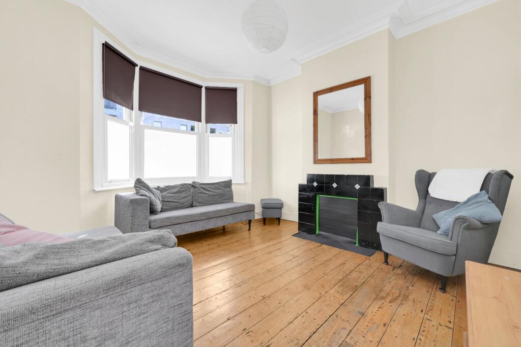 4 bed Detached for rent in Camden Town. From Chestertons Estate Agents , Camden & Primrose Hill Lettings 4 bed Detached for rent in Camden Town. From Chestertons Estate Agents , Camden & Primrose Hill Lettings