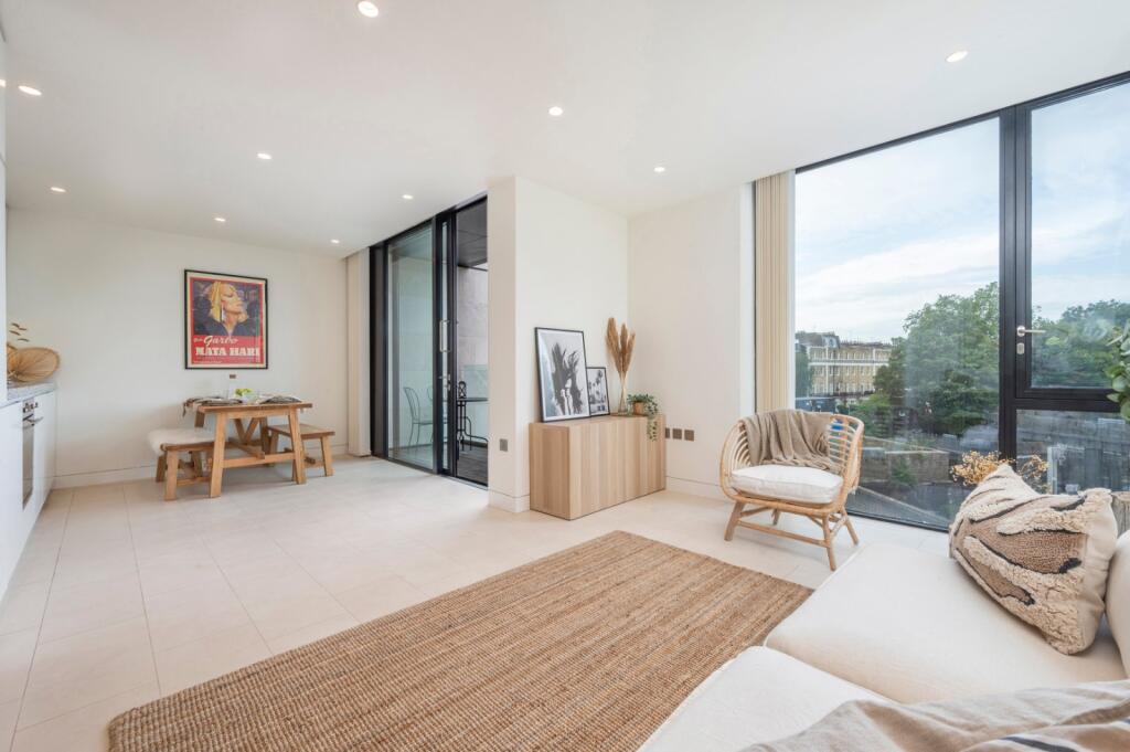 2 bed 1st Floor Flat for rent in Camden Town. From Chestertons Estate Agents , Camden & Primrose Hill Lettings
