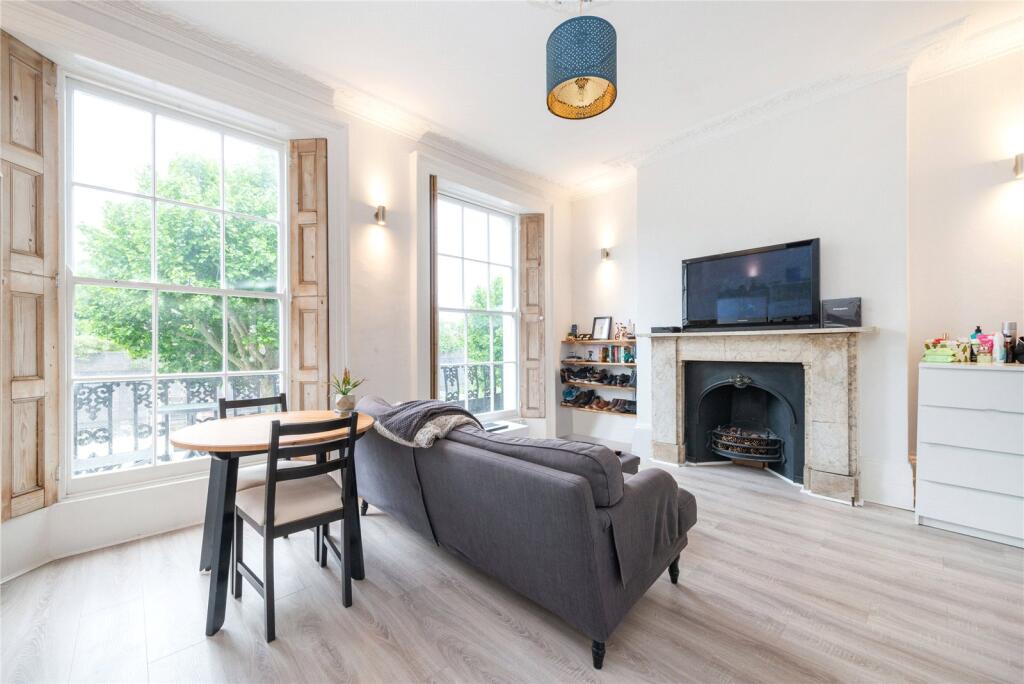 1 bed 1st Floor Flat for rent in Camden Town. From Chestertons Estate Agents , Camden & Primrose Hill Lettings