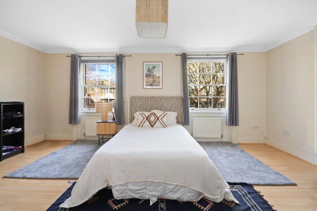 3 bed 1st Floor Flat for rent in Camden Town. From Chestertons Estate Agents , Camden & Primrose Hill Lettings