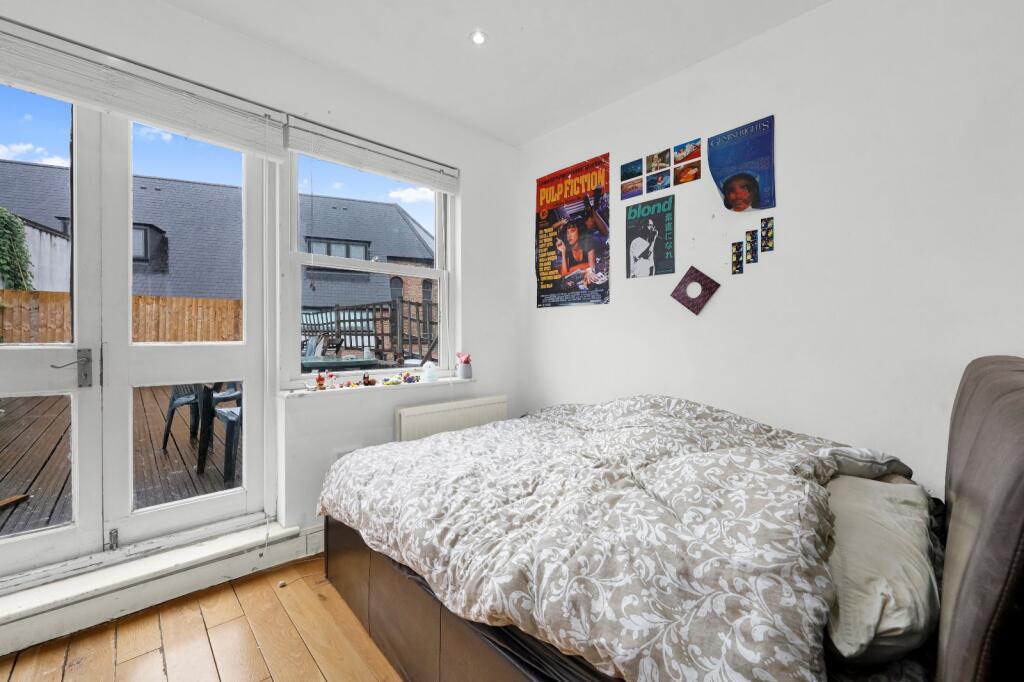 4 bed Mid Terraced House for rent in Camden Town. From Chestertons Estate Agents , Camden & Primrose Hill Lettings