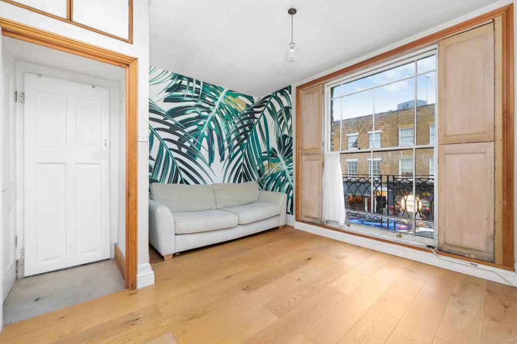 1 bed 1st Floor Flat for rent in Camden Town. From Chestertons Estate Agents , Camden & Primrose Hill Lettings