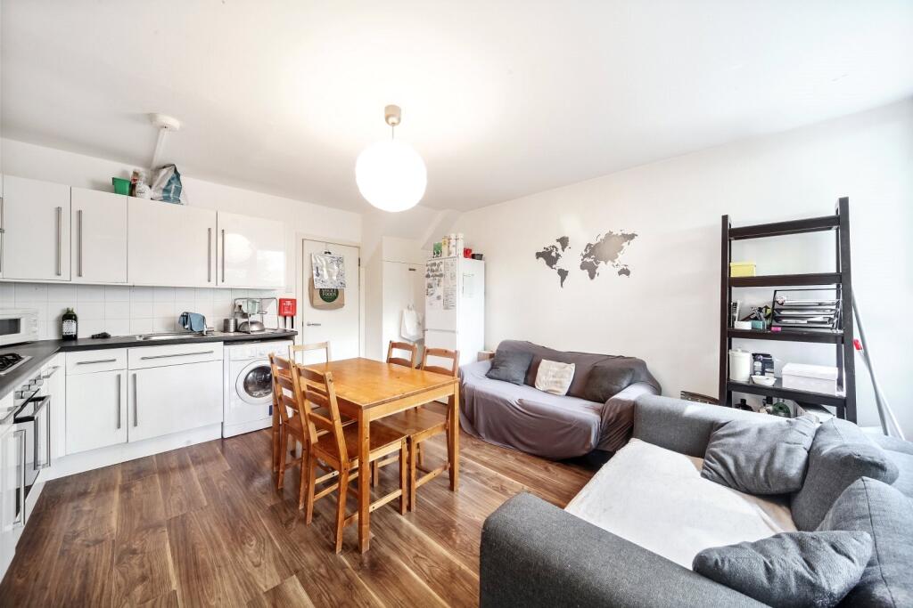 3 bed Mid Terraced House for rent in Camden Town. From Chestertons Estate Agents , Camden & Primrose Hill Lettings