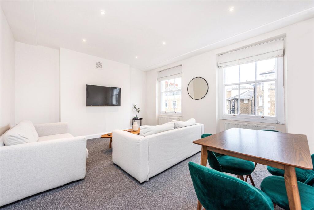 2 bed Mid Terraced House for rent in Camden Town. From Chestertons Estate Agents , Camden & Primrose Hill Lettings