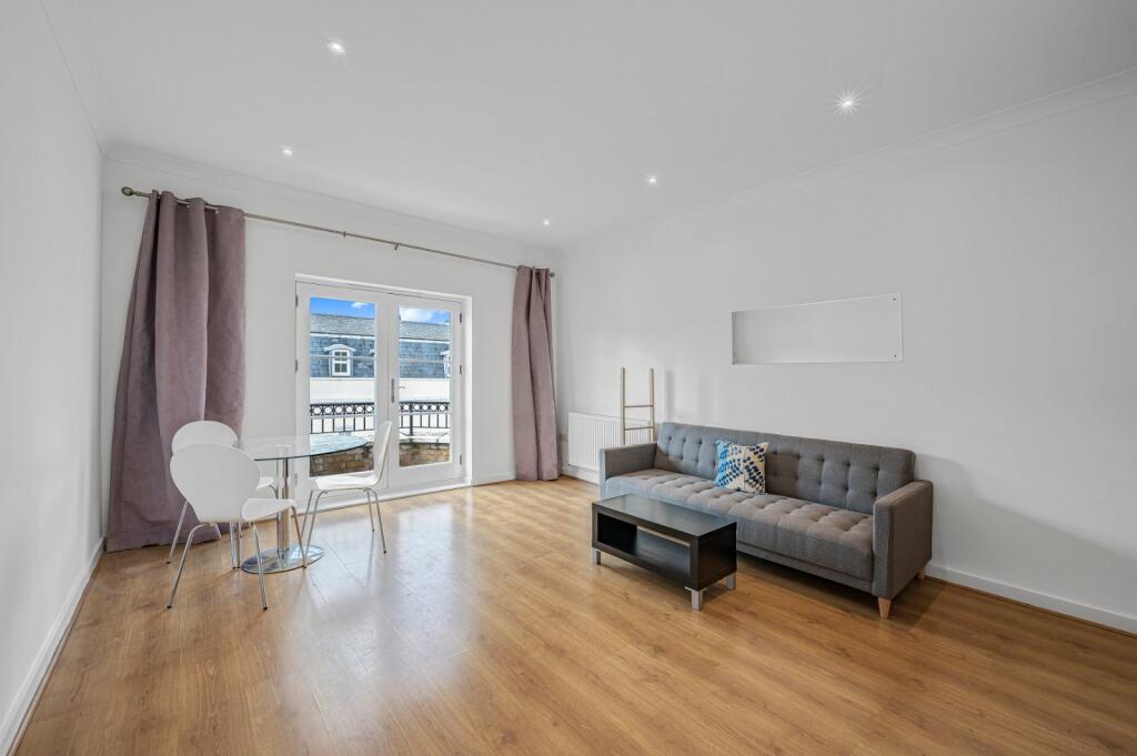 2 bed 1st Floor Flat for rent in Camden Town. From Chestertons Estate Agents , Camden & Primrose Hill Lettings