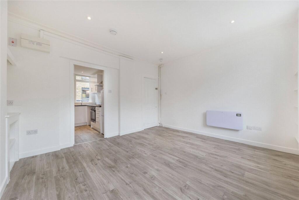 4 bed 1st Floor Flat for rent in Camden Town. From Chestertons Estate Agents , Camden & Primrose Hill Lettings