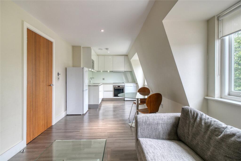 1 bed 1st Floor Flat for rent in Camden Town. From Chestertons Estate Agents , Camden & Primrose Hill Lettings